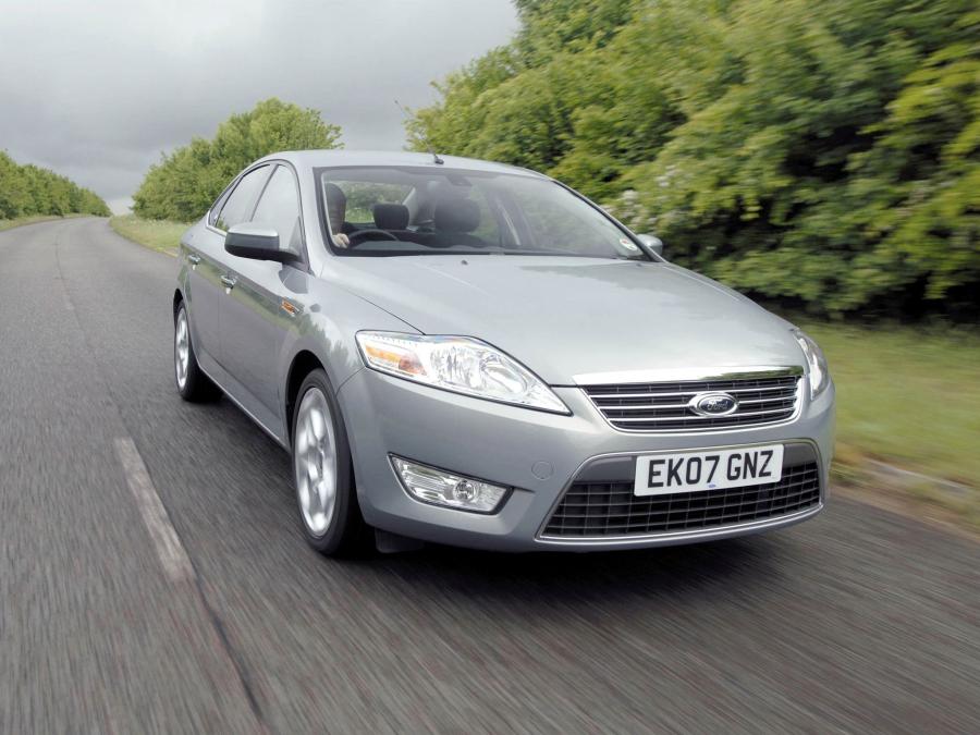  Ford Mondeo Sedan 2007 года  (UK) (фото 6 из 8)